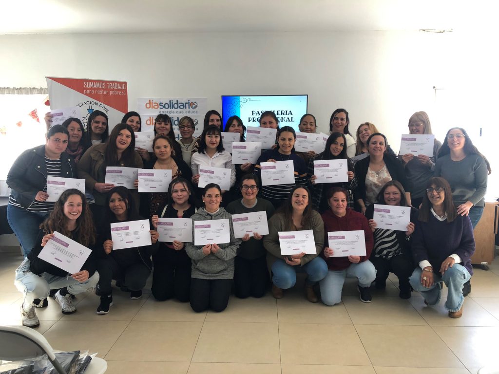 CIERRE Y ENTREGA DE DIPLOMAS PASTELERÍA PROFESIONAL 2023